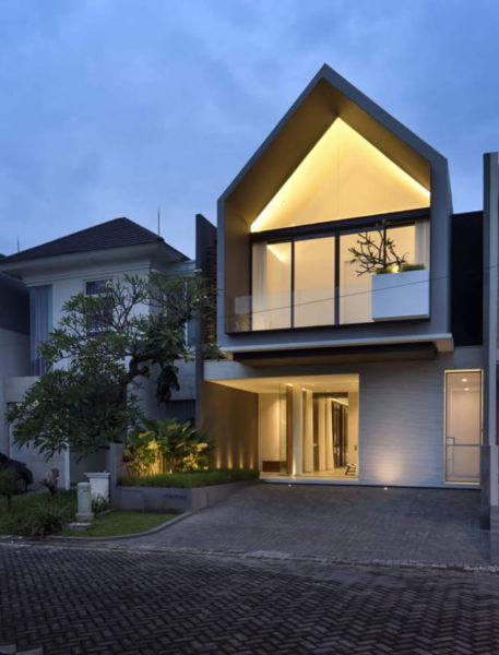 fasad rumah atap pelana klasik modern